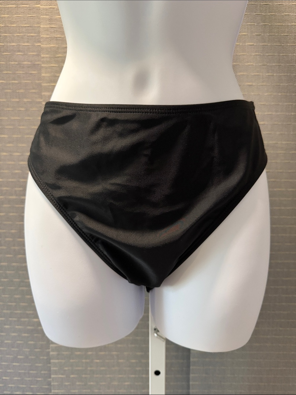 Bellecarrie Black Mid-Rise Bikini Bottom